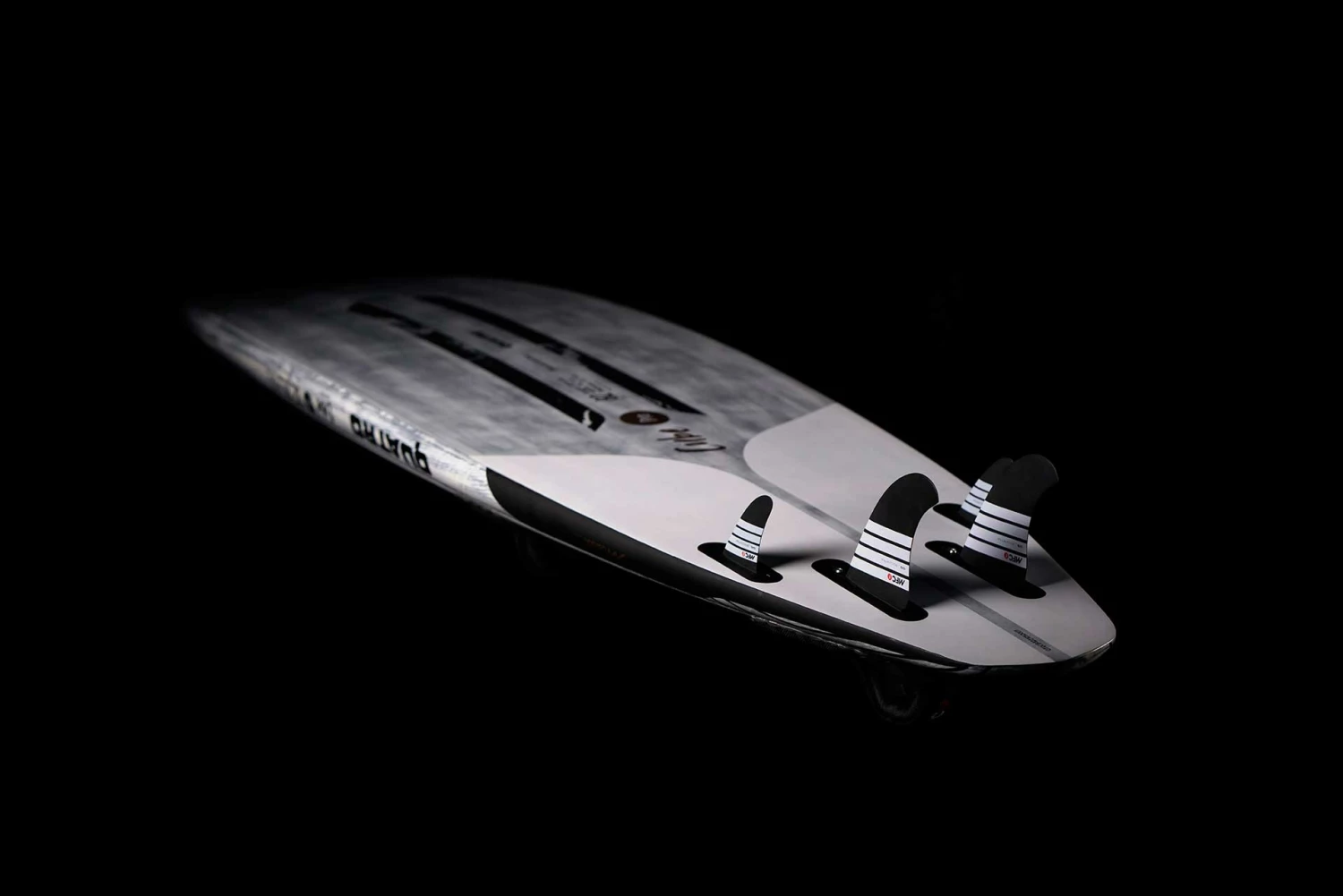 Quatro Cube Pro Quad Windsurf Board 2023 6 Quatro Cube Pro Quad Windsurf Board 2023 - Image 6